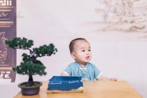 嘉鱼孕妇左侧睡不舒服